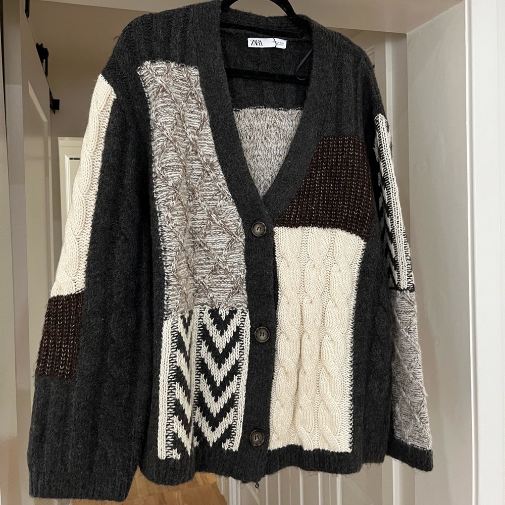ZARA SWEATER